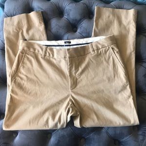 🦋Gap khaki pants🦋